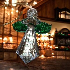 Glass Angel ornament for your home in excellent condition. Take home& Love 🎄🎁